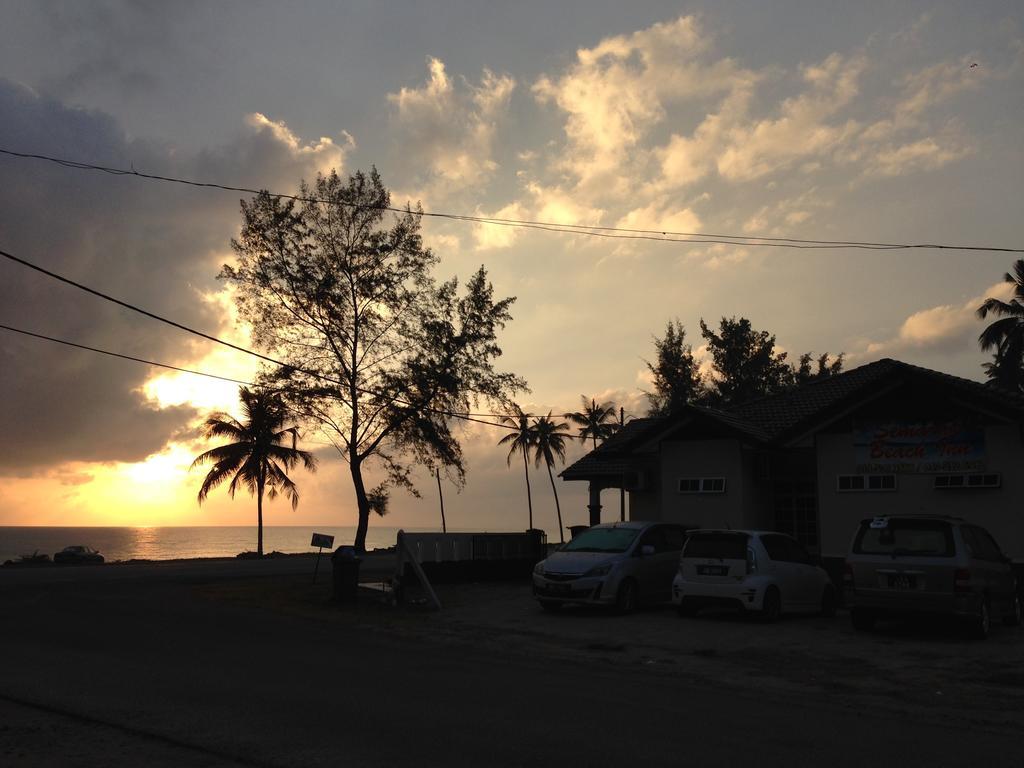 Semarak Beach Inn Dungun Room photo