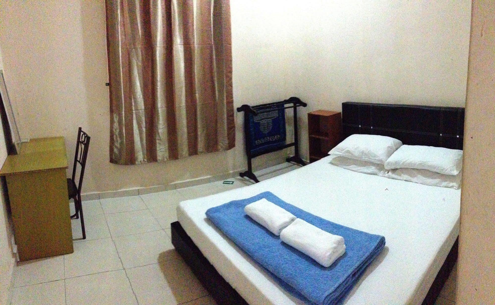 Semarak Beach Inn Dungun Exterior photo