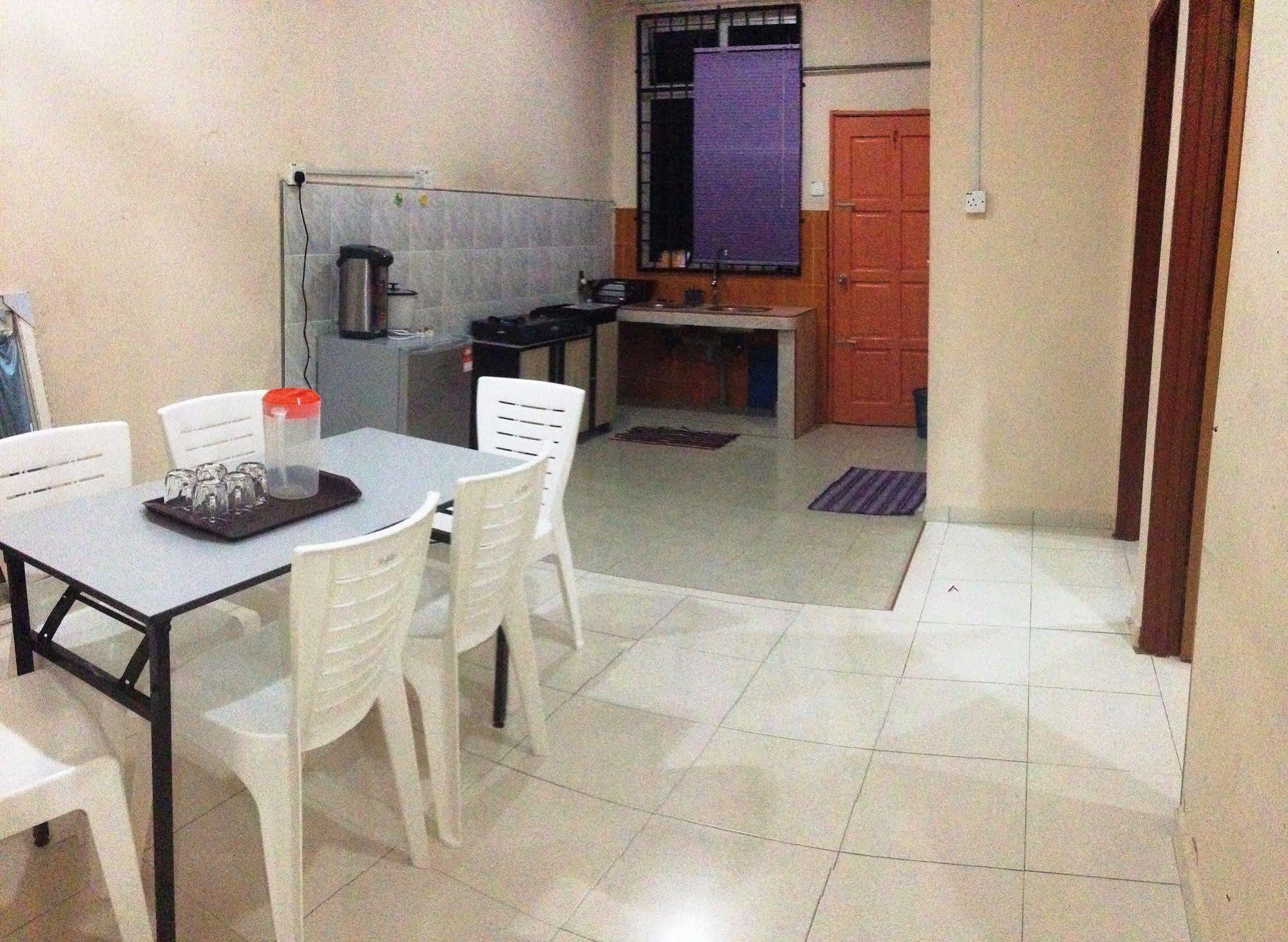 Semarak Beach Inn Dungun Exterior photo
