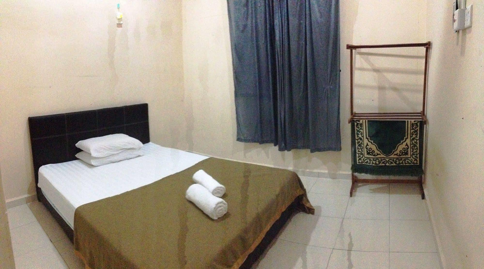 Semarak Beach Inn Dungun Exterior photo