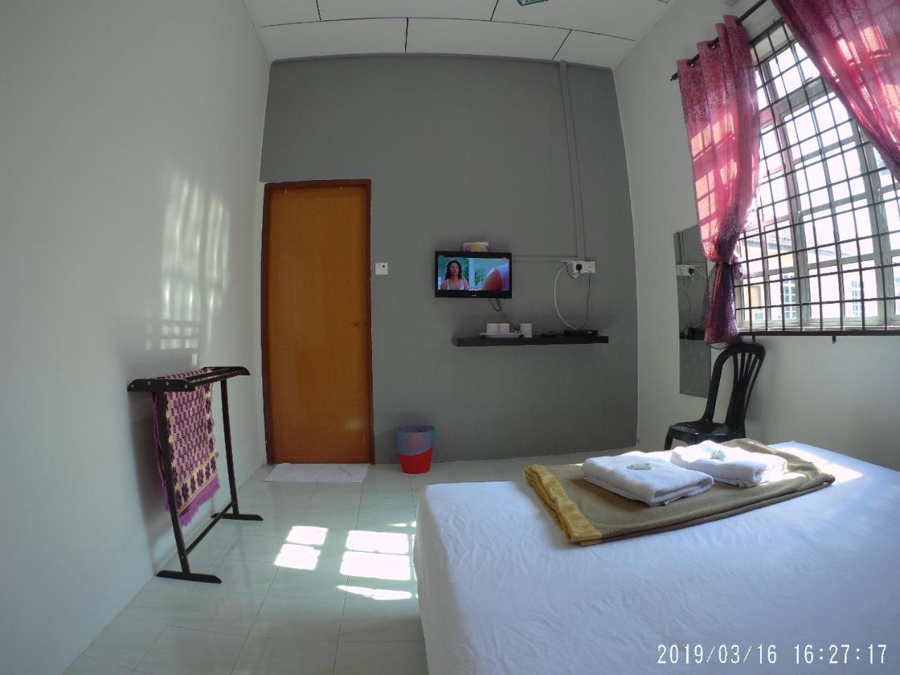 Semarak Beach Inn Dungun Exterior photo